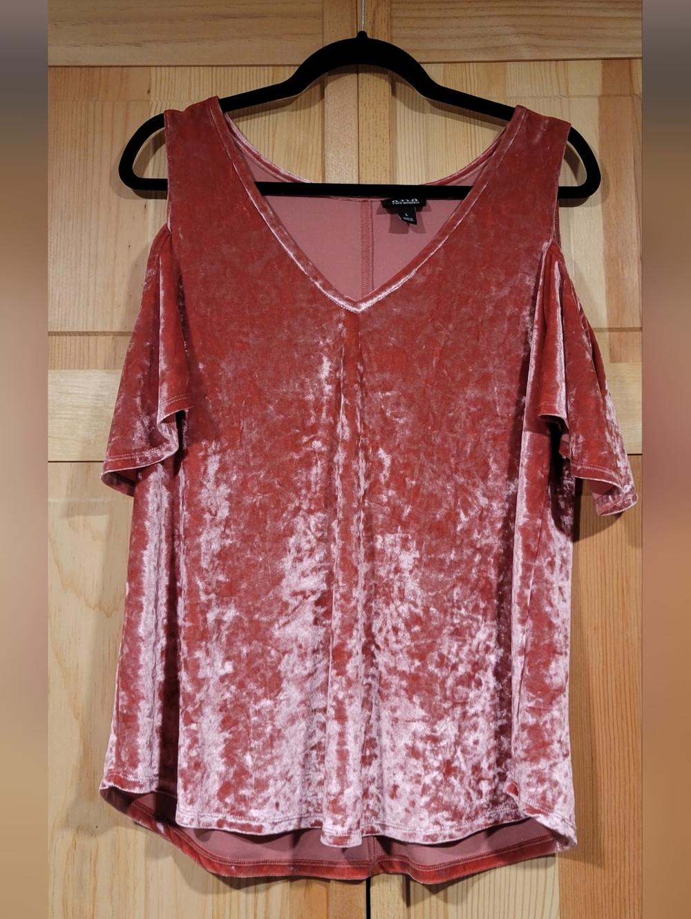 a.n.a Pink Crushed Velvet Cold Shoulder Top Size L